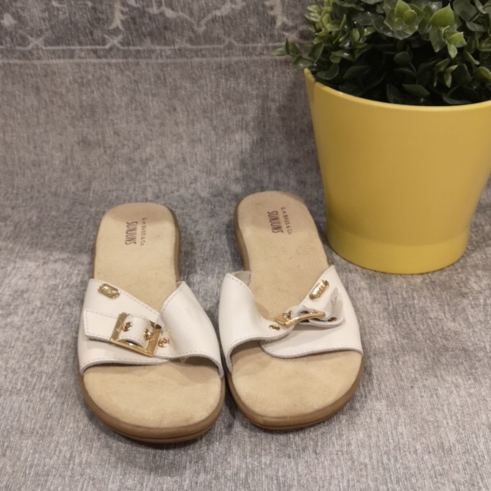 G.H. Bass & Co. Sunjuns Safina White Sandals